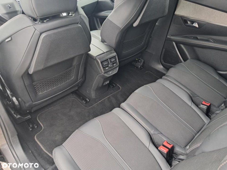 Peugeot 5008 - 17