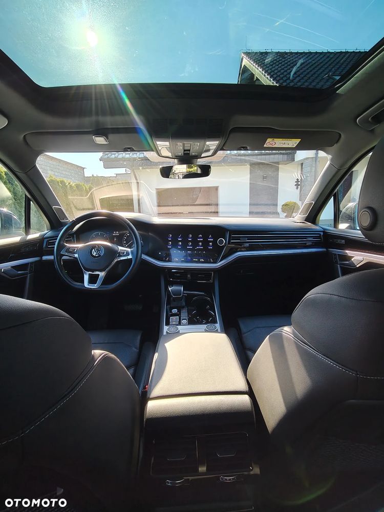 Volkswagen Touareg 3.0 V6 TDI SCR 4Mot R-Line - 11