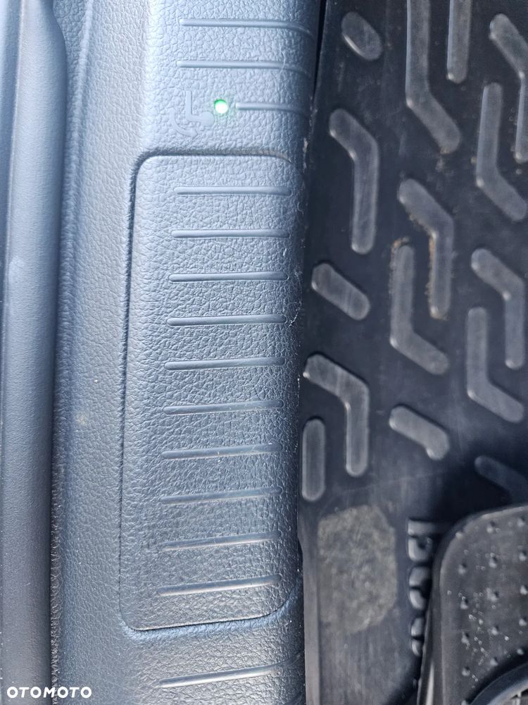 Volkswagen Golf 1.4 TSI BlueMotion Technology DSG Cup - 23