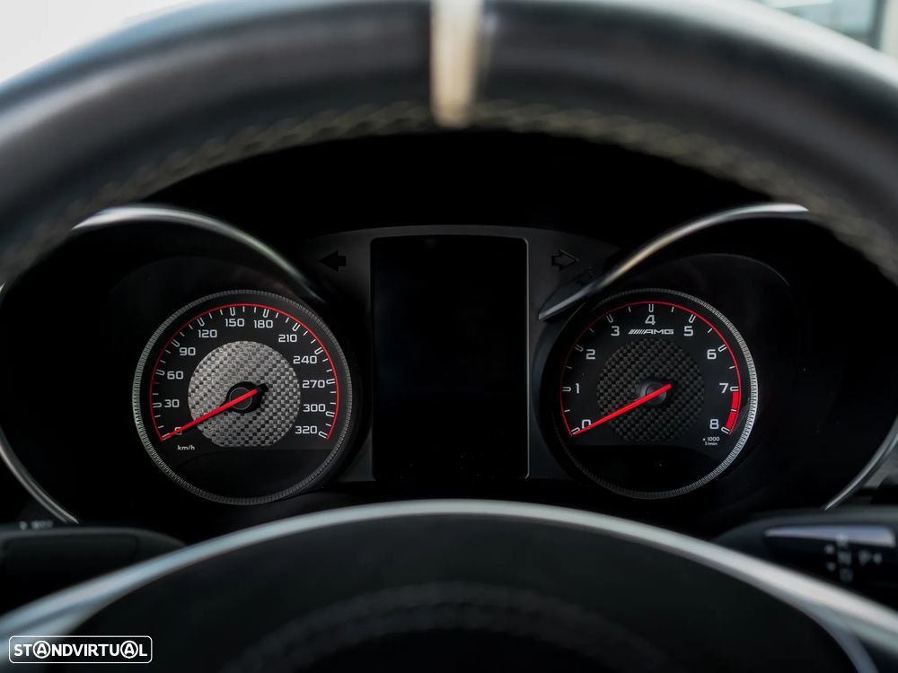 Mercedes-Benz C 63 AMG S - 22