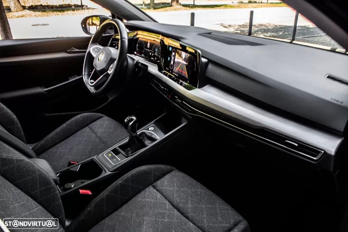 VW Golf Variant 2.0 TDi Conceptline - 28