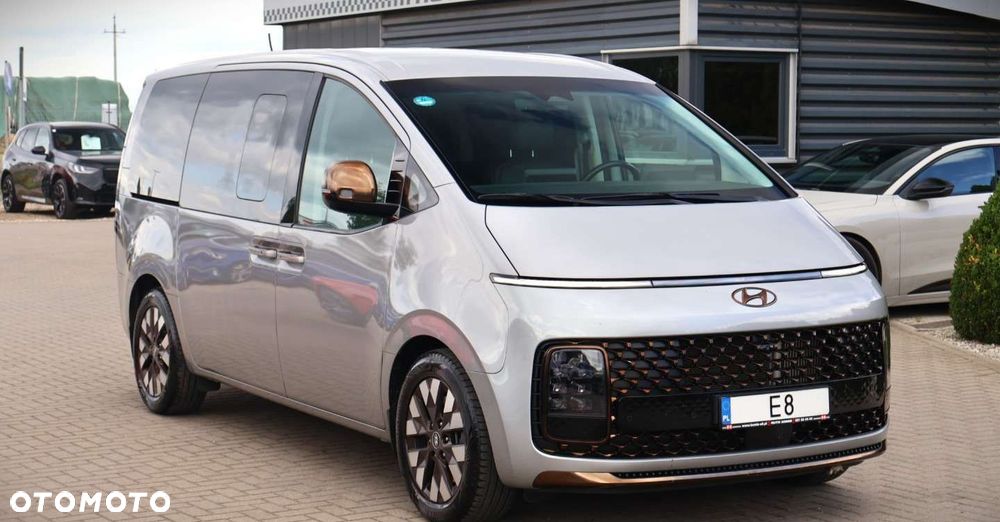 Hyundai Staria - 4