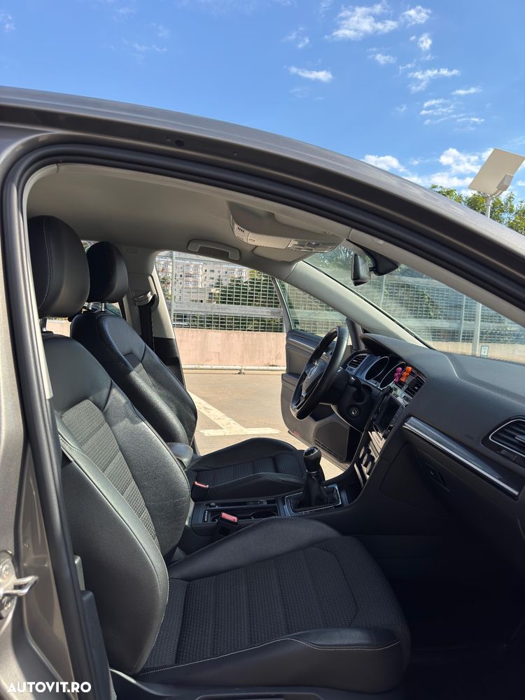 Volkswagen Golf 1.6 TDI BlueMotion Technology Comfortline - 15