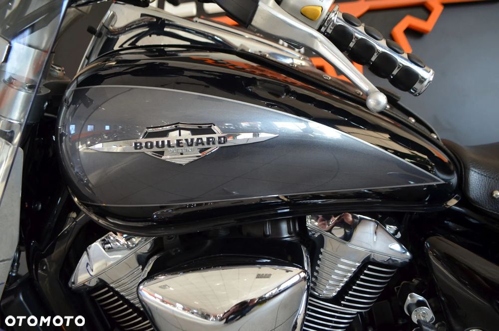 Suzuki Boulevard - 25