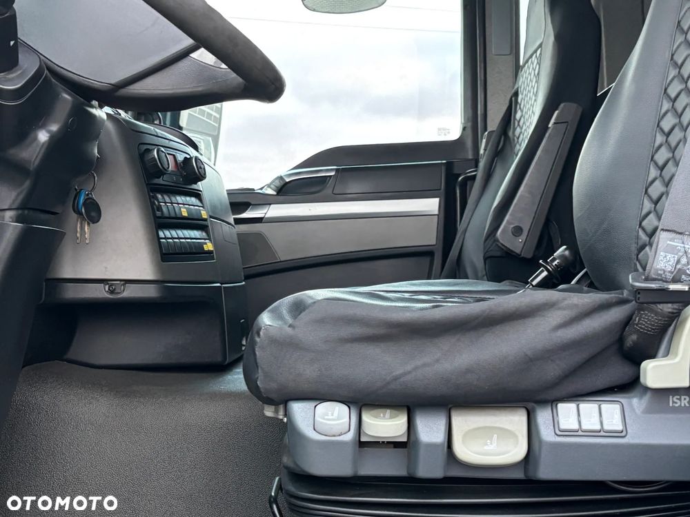 MAN TGS 18.320 2010 rok do przewozu zwierząt , do żywca, do bydła ,zabudowa FINKL z przegordami i wentylatorami , rampa hydrauliczna , z Niemiec - 17