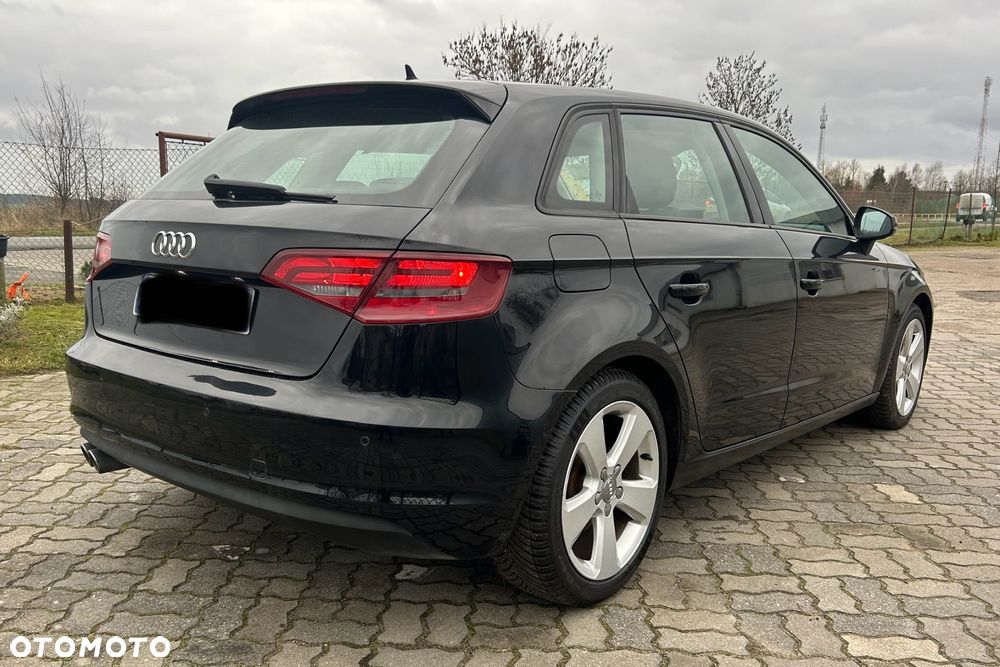 Audi A3 Sportback - 6