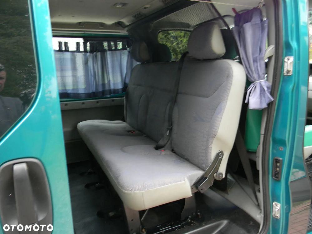 Renault Trafic Passenger Expression - 25