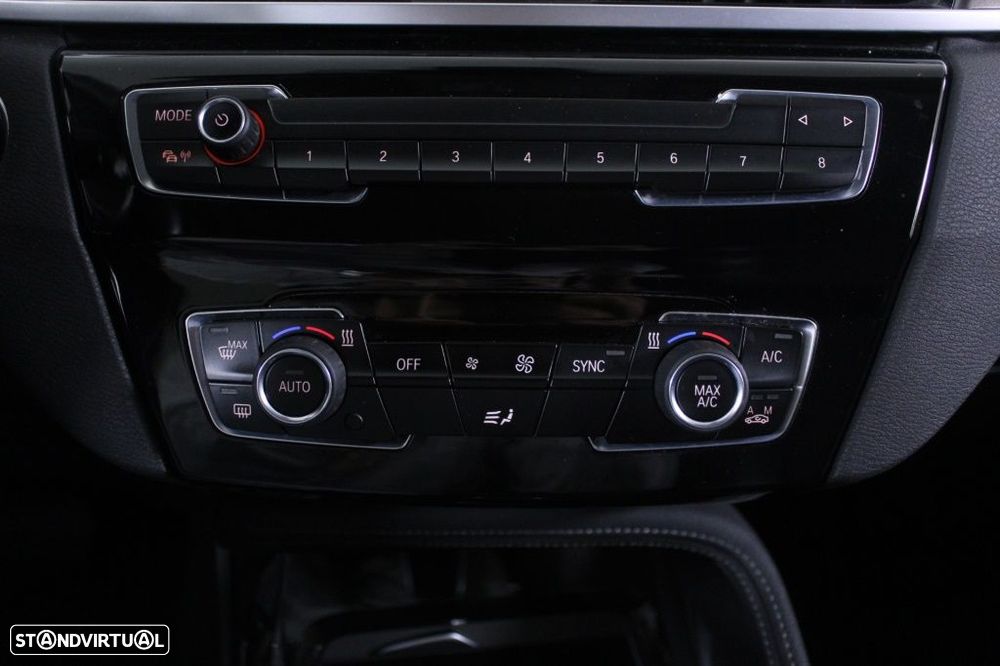 BMW X1 16 d sDrive Auto xLine - 28