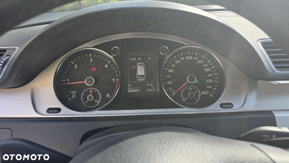 Volkswagen Passat - 8