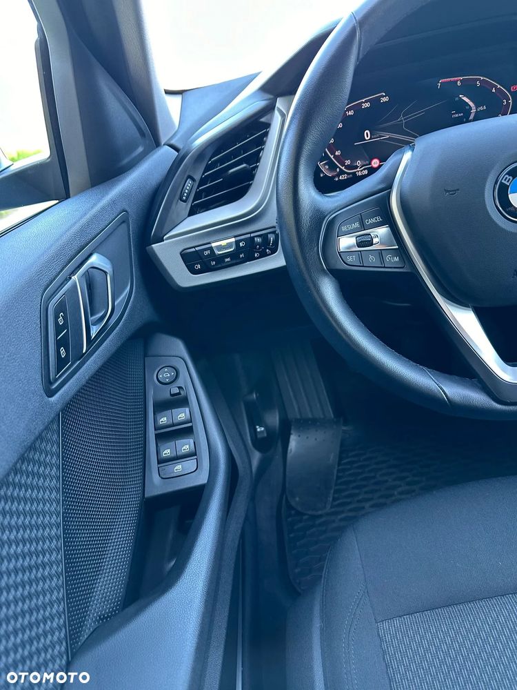 BMW Seria 1 118i - 5