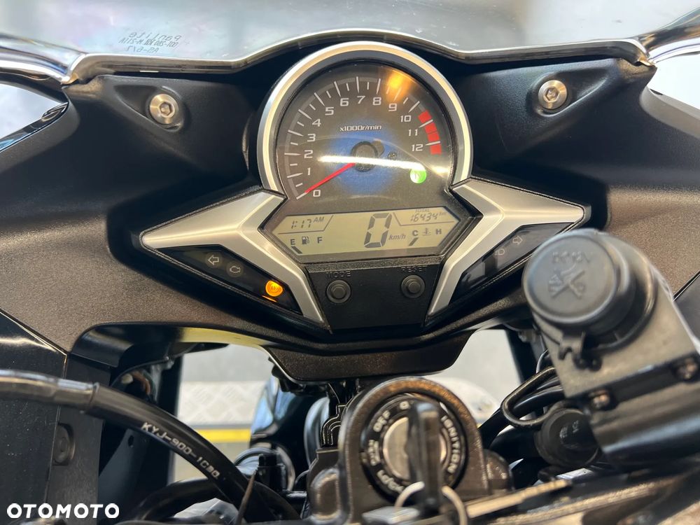 Honda CBR - 18