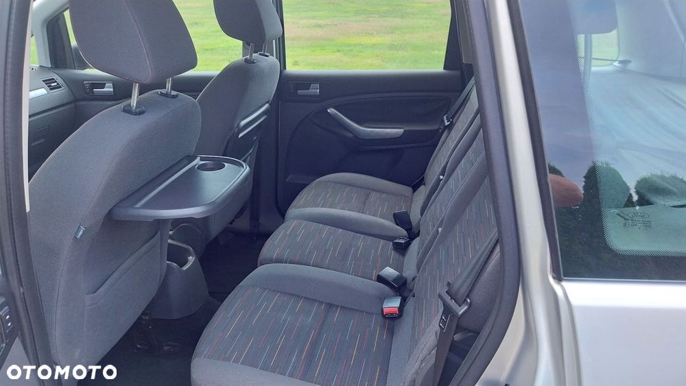 Ford C-MAX - 12