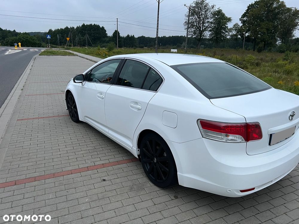 Toyota Avensis 2.2 D-4D Premium - 29