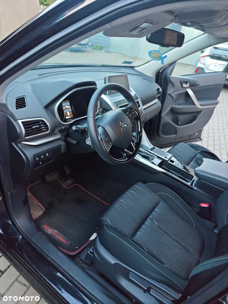 Mitsubishi Eclipse Cross - 10