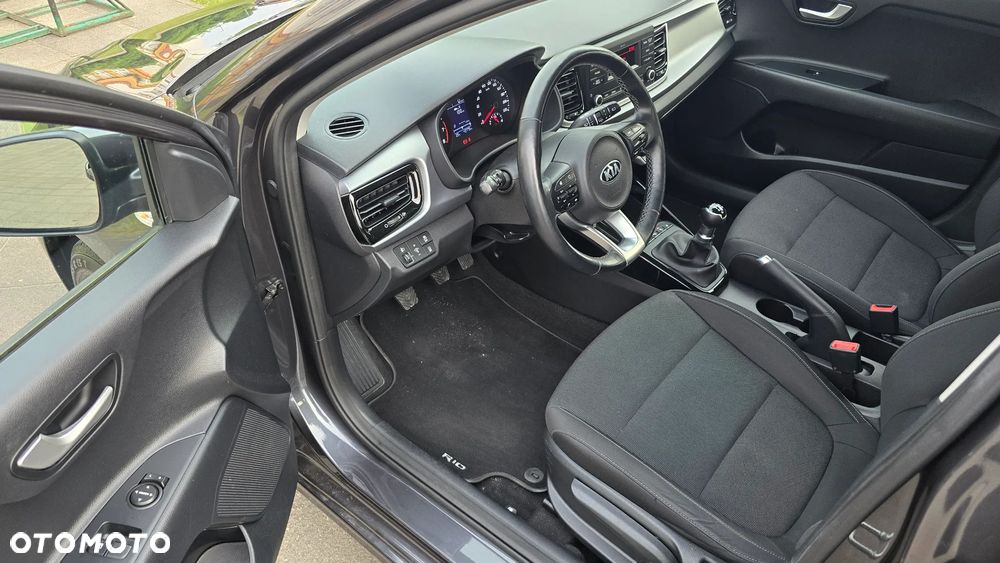 Kia Rio 1.2 Dream Team Edition - 26