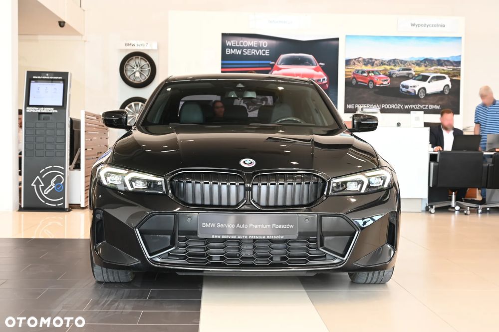 BMW Seria 3 330i xDrive - 3