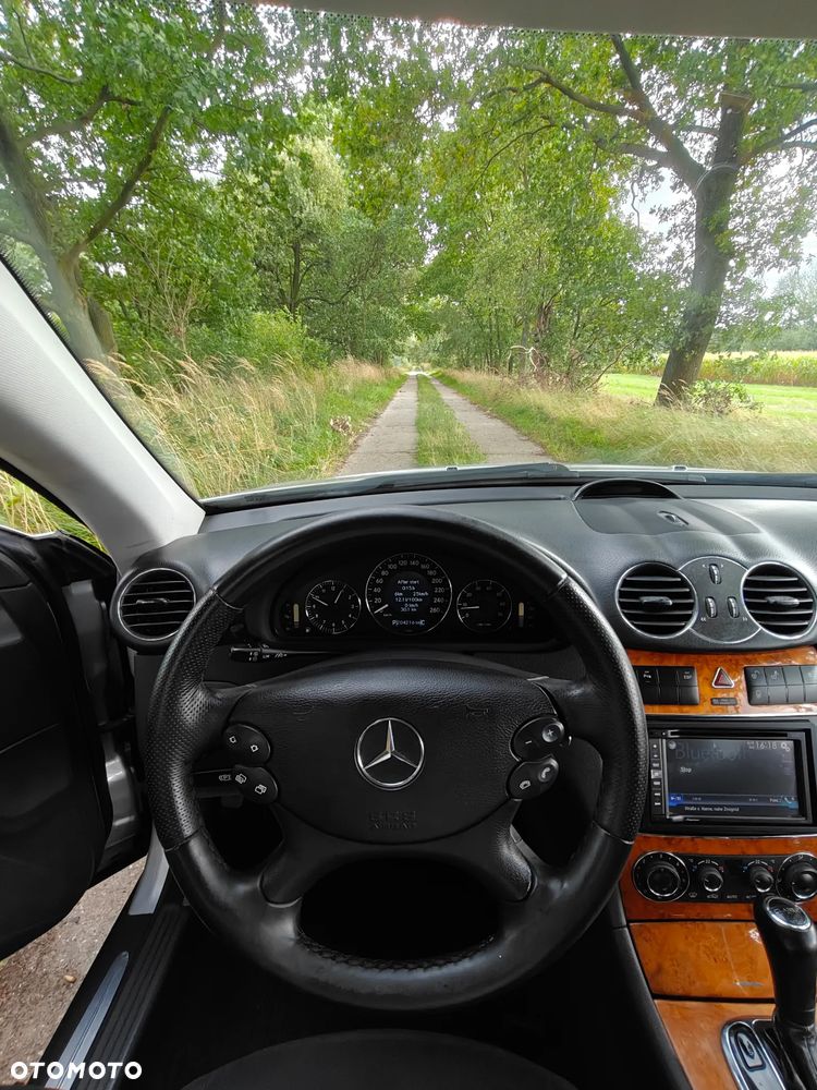 Mercedes-Benz CLK - 13
