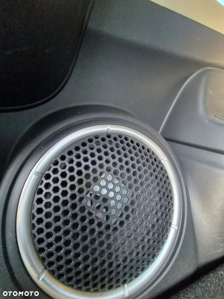 Mitsubishi Outlander - 36