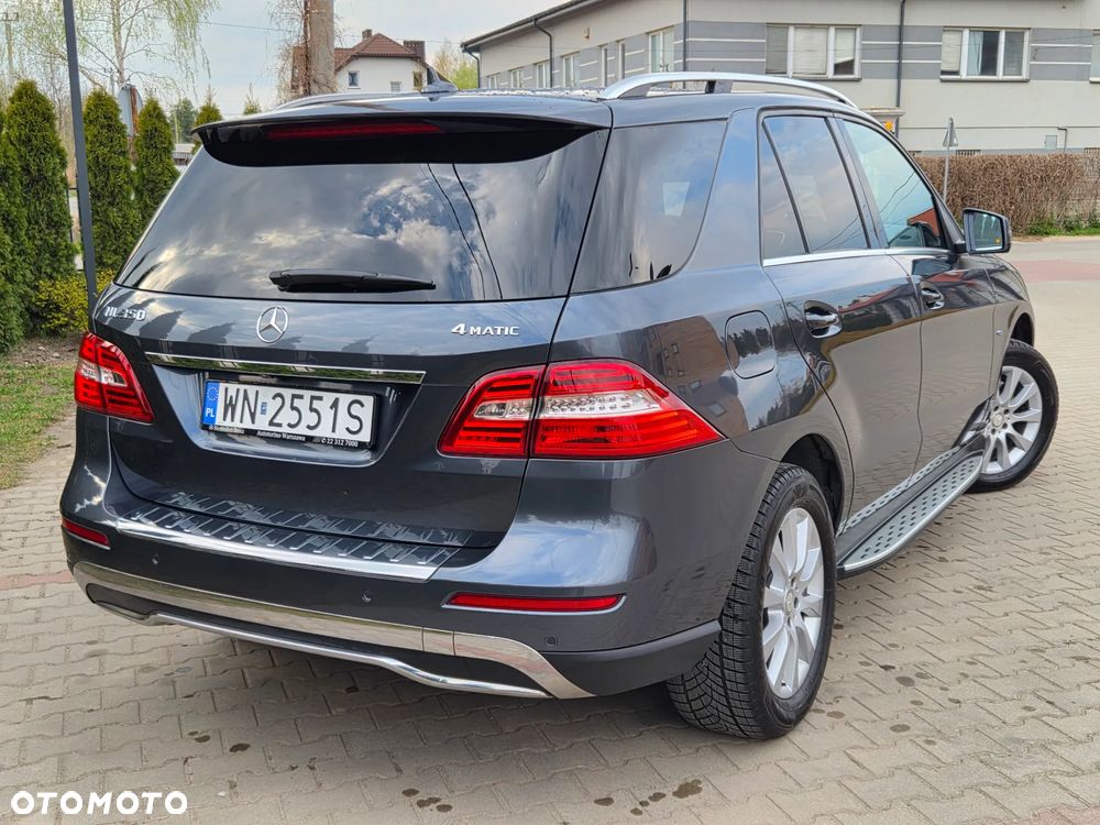 Mercedes-Benz ML 350 BlueEff 4-Matic - 4