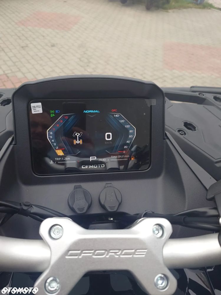 CFMoto CForce - 9