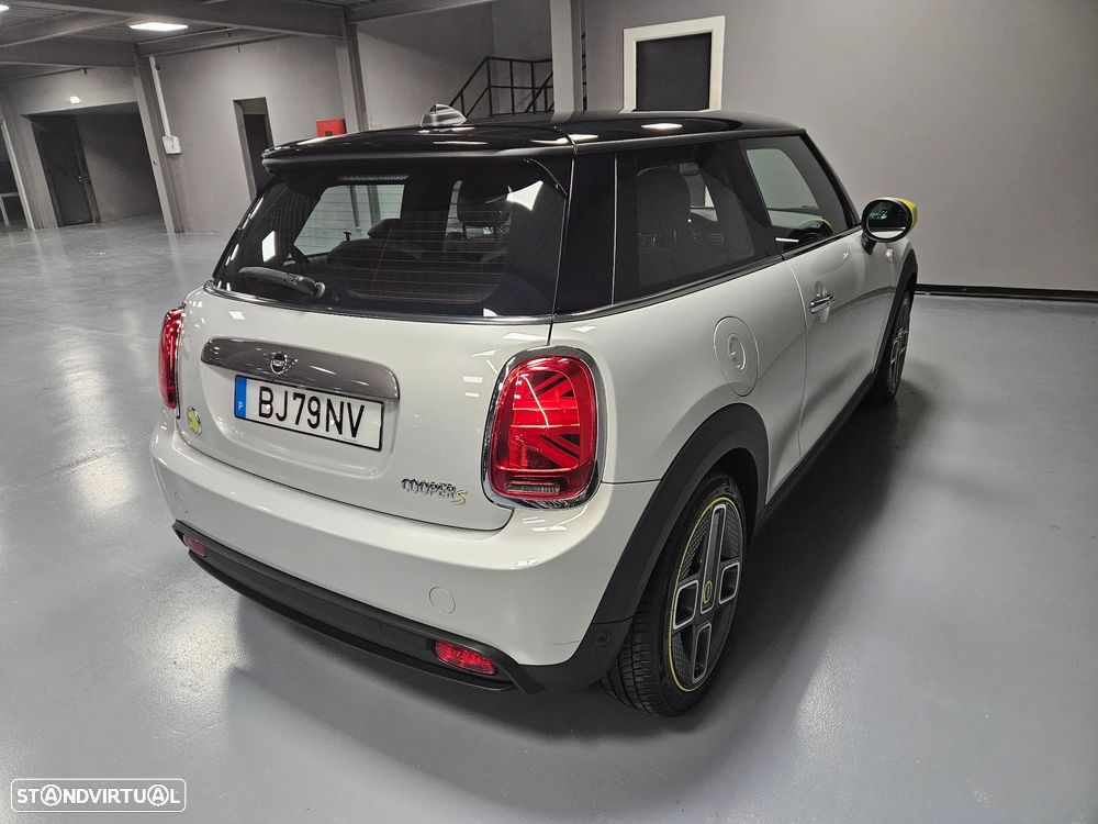 MINI 3 Portas Cooper SE M - 6