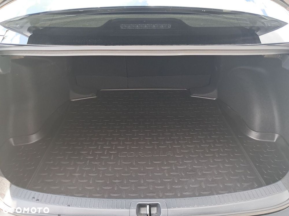 Toyota Corolla 1.8 Hybrid Style - 13