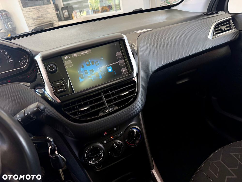 Peugeot 2008 PureTech 82 Style - 12