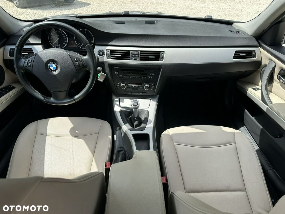 BMW Seria 3 - 17