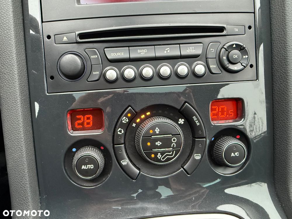 Peugeot 5008 HDI FAP 115 Access - 15