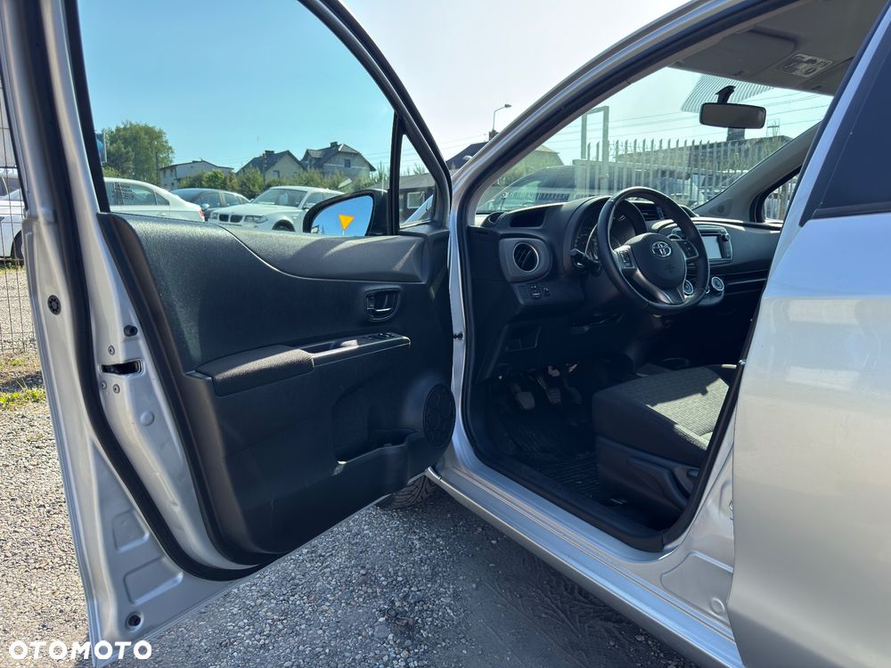 Toyota Yaris 1.4 D-4D Premium - 16
