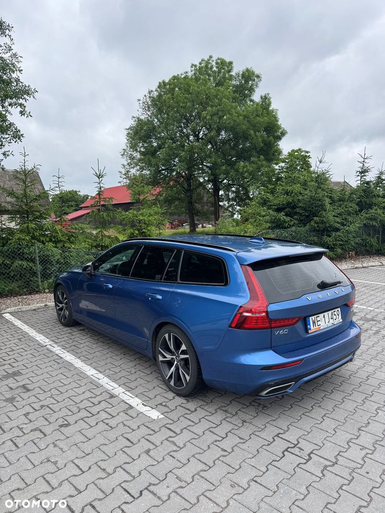 Volvo V60 D3 R-Design - 8