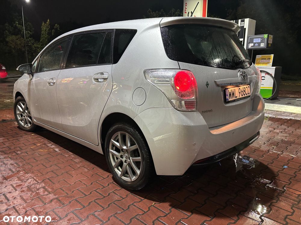 Toyota Verso - 4