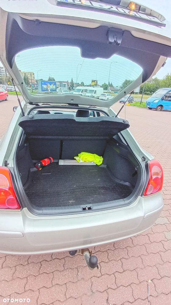 Toyota Avensis 2.0 VVT-i Automatik Executive - 8