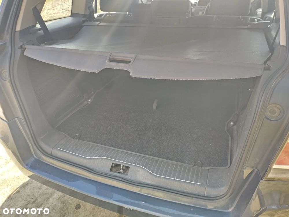 Opel Zafira 1.8 - 9