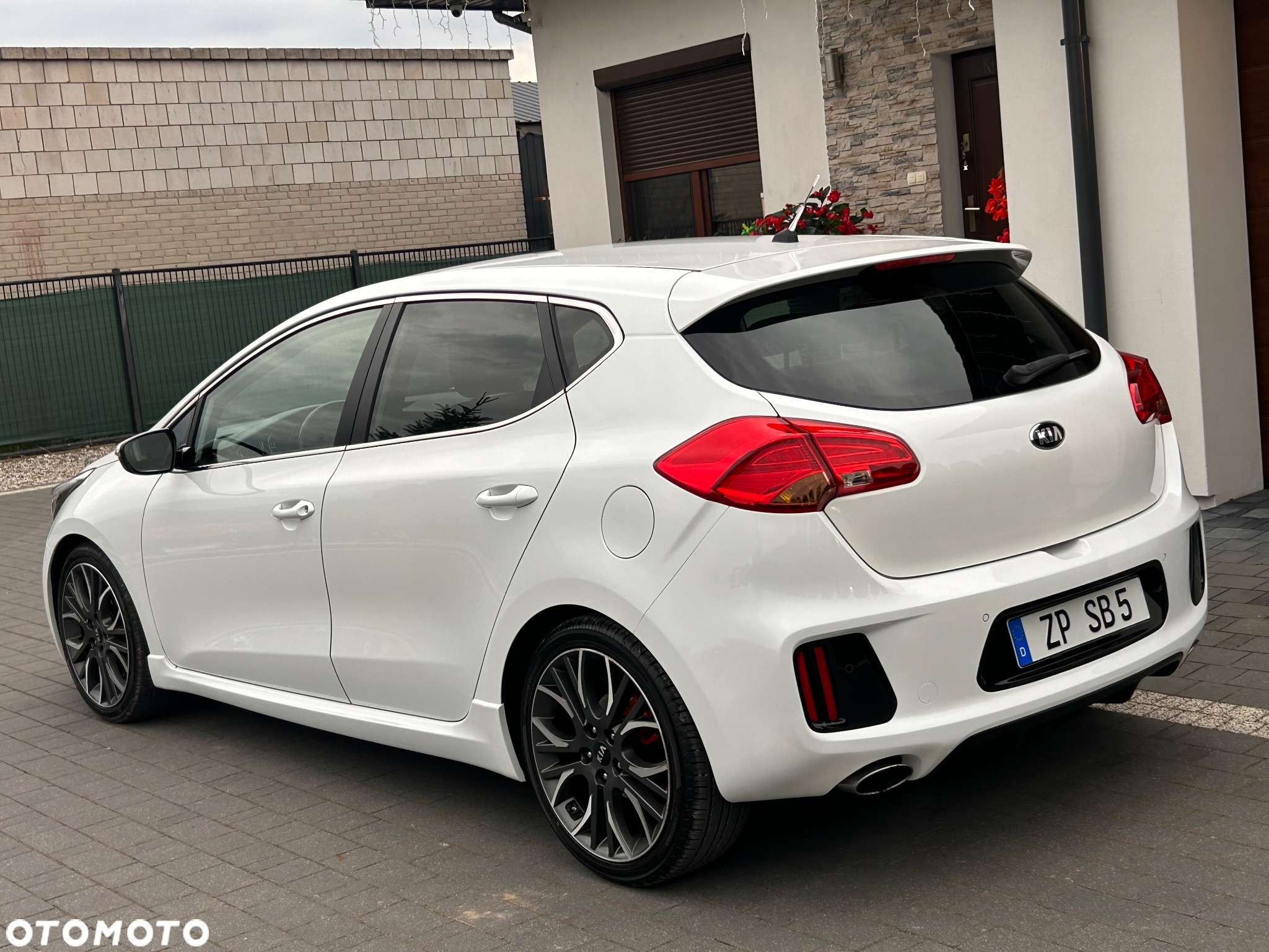 Kia Ceed 1.6 T-GDI GT-Track - 23