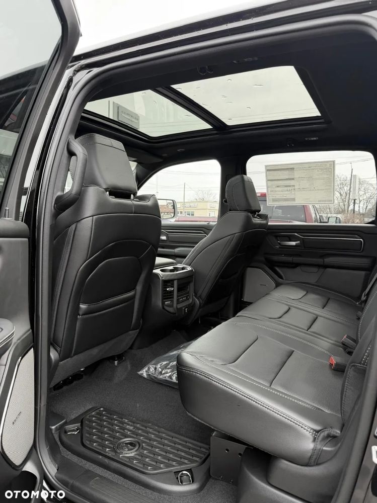 Dodge RAM 5.7 4x4 - 17