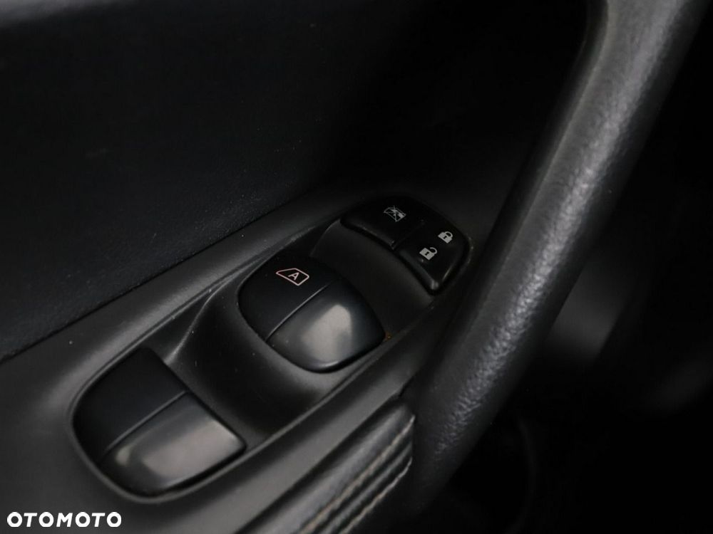 Nissan X-Trail 1.6 DCi Tekna 2WD 7os - 34