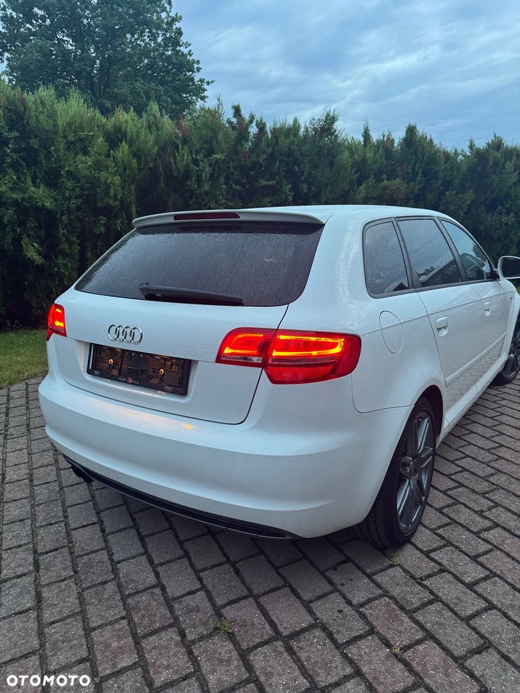 Audi A3 Sportback 1.4 TFSI S Line Sportpaket plus - 23