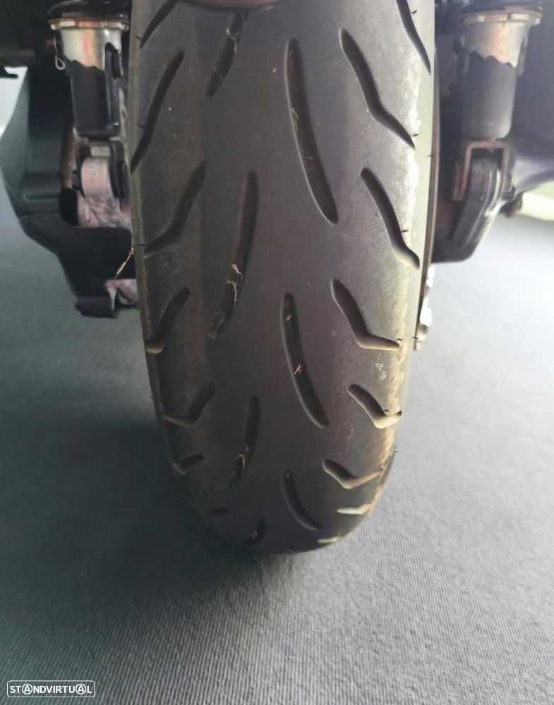 Yamaha Tricity 300 - 13