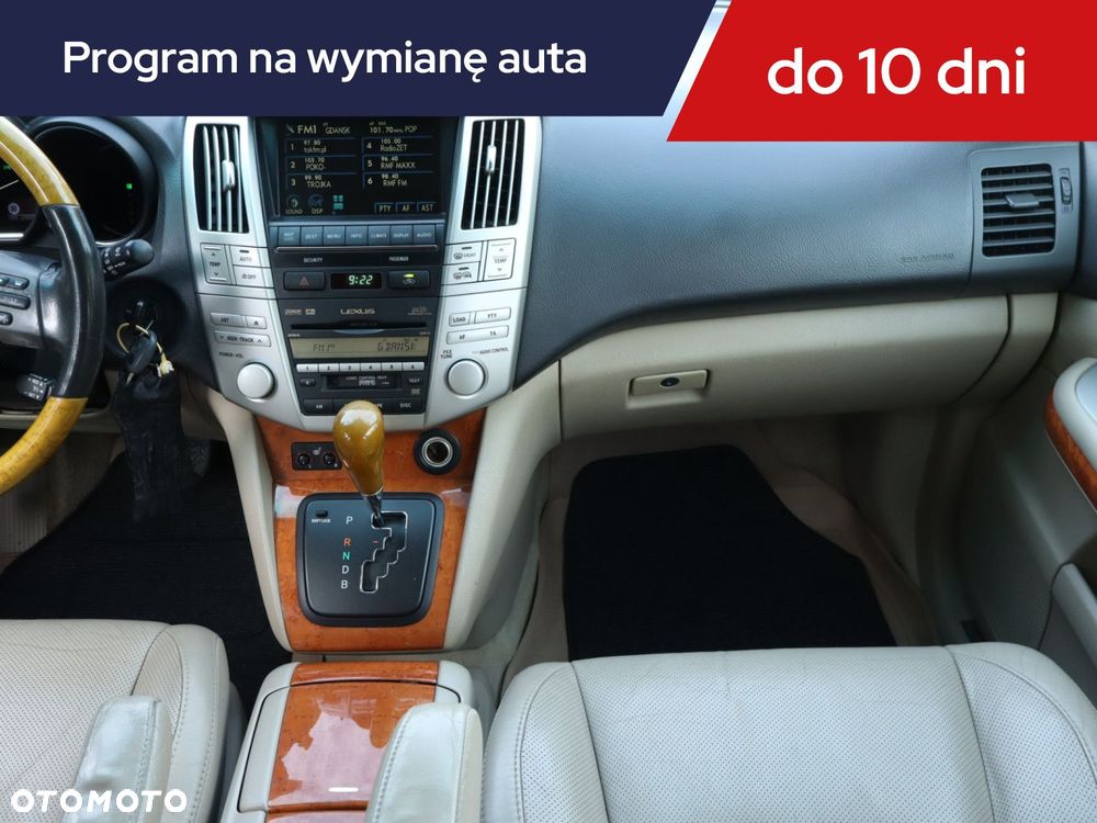 Lexus RX - 10