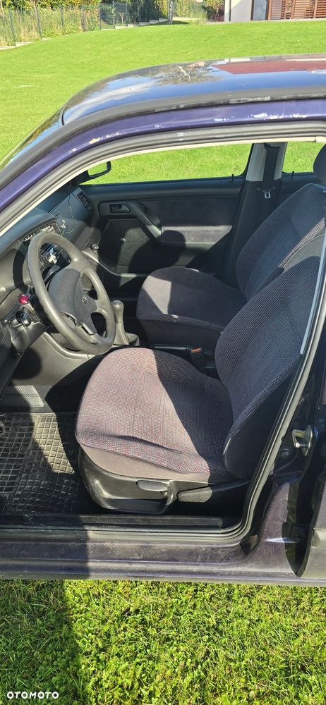 Volkswagen Golf 1.6 - 5