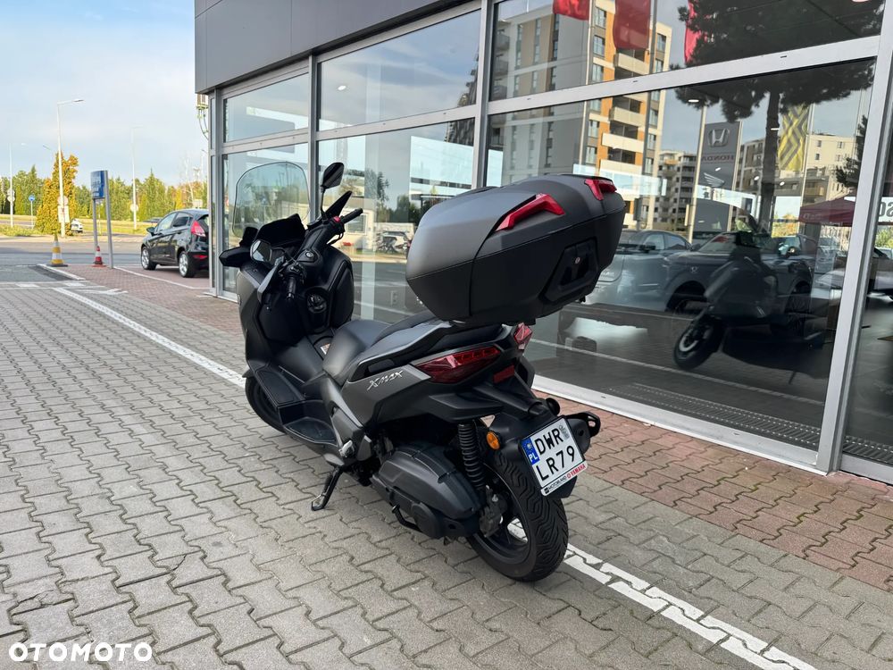 Yamaha X-max - 4