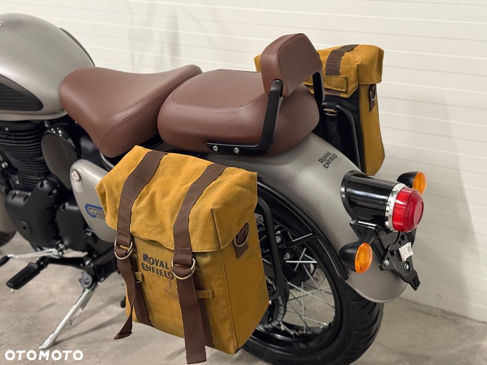 Royal Enfield Classic - 34
