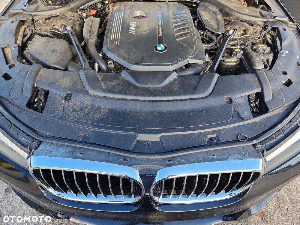 BMW Seria 7 740Li xDrive - 11