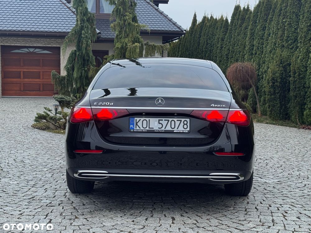 Mercedes-Benz Klasa E 220 d 4-Matic - 16