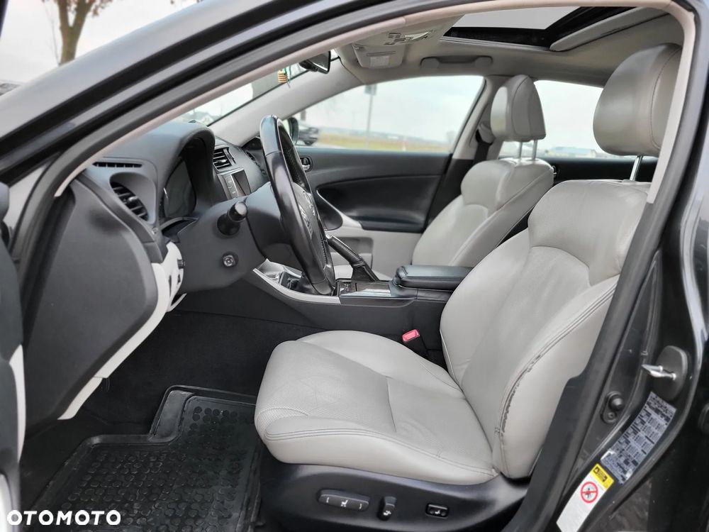 Lexus IS 200d Luxury Line - 15