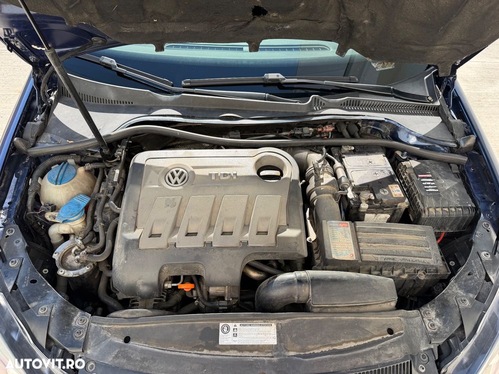 Volkswagen Golf 2.0 TDI BlueMotion Technology Comfortline - 10