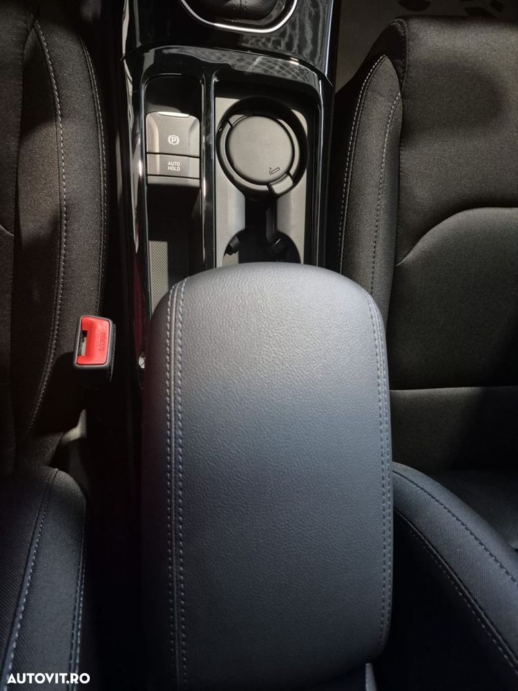 Hyundai i30 Fastback 1.5 T-GDI 140CP 7DCT MHEV Highway - 6