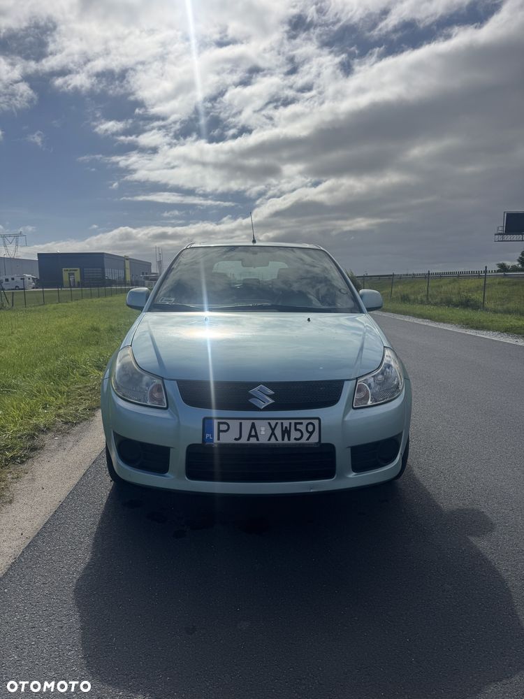 Suzuki SX4 1.9 DDiS DPF 4x2 Comfort - 2
