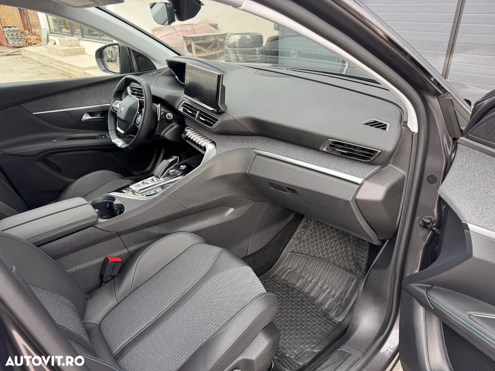 Peugeot 3008 PHEV EAT8 4X4 GT Pack - 13